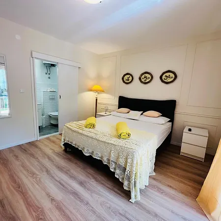 Danica Sunshine Apartamento *