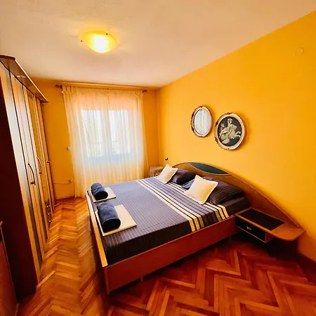 Danica Sunshine Apartamento Makarska